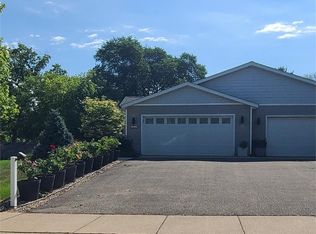 1011 Poplar St S, Northfield, MN 55057