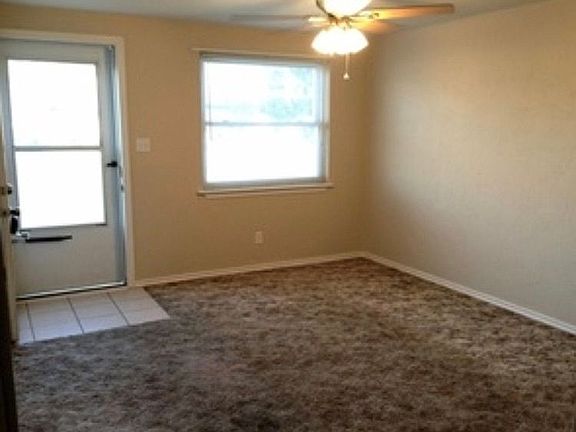 3rd image of 1413 Mallard Dr