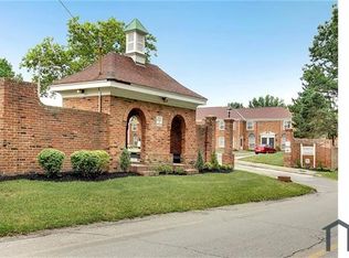 51 Charleston Sq, Cleveland, OH 44143