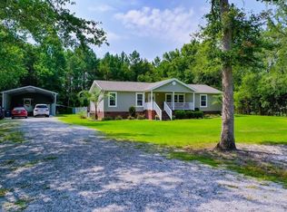 148 Hickory Bluff Rd, Waverly, GA 31565