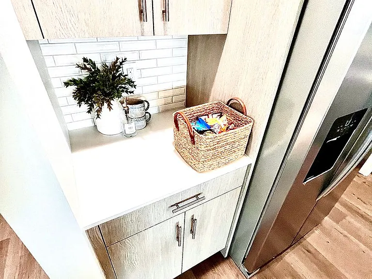 7435 W Trumbull Ct — Photo 10