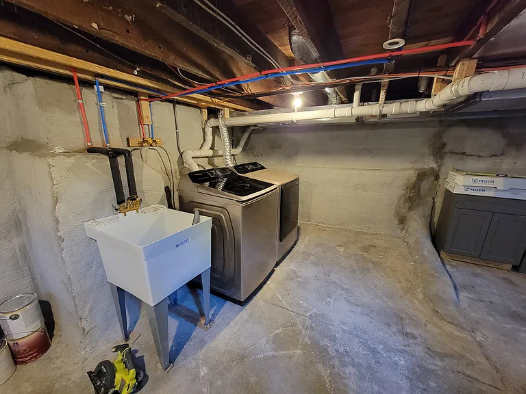 Laundry Sink, Washer & Dryer