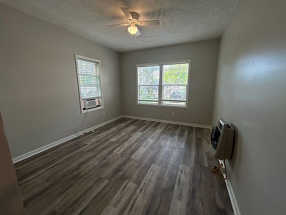 4th image of 405 N 16th Ave APT C