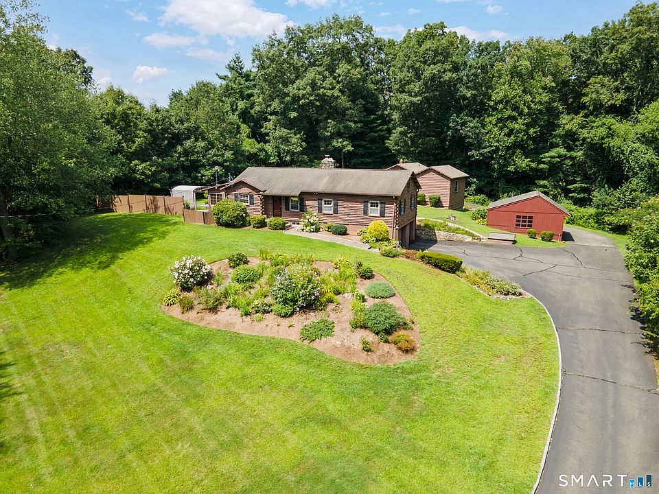 1st image of 6 Meadow Brook Road