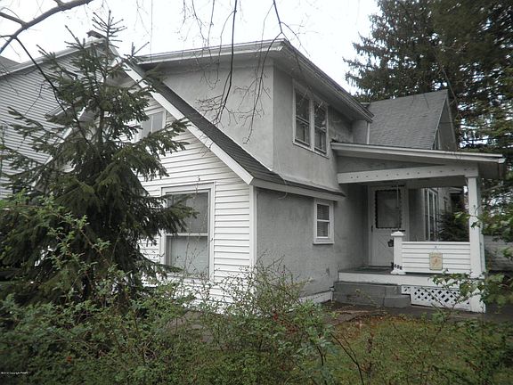 2nd image of 68 N Green St
