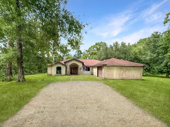 4585 Eaves Rd, Vidor, TX 77662