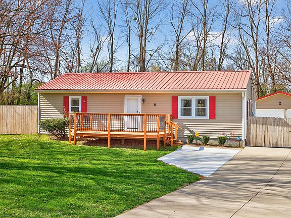 3rd image of 1604 Kennedy Bridge Rd