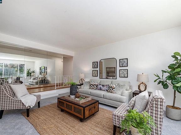 4th image of 116 Meese Ct