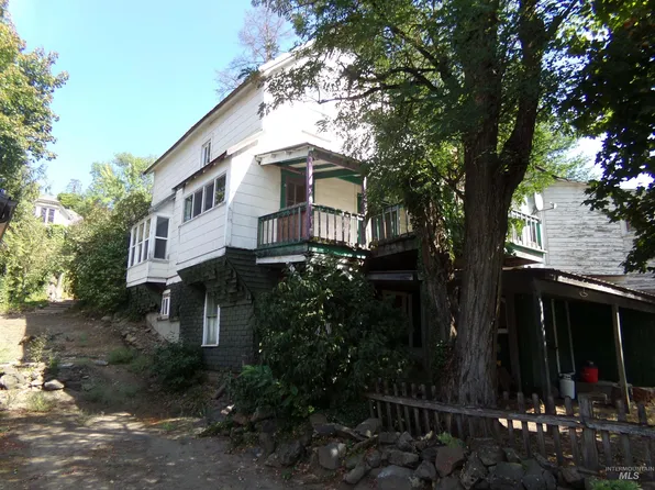 819 E Main St, Kendrick, ID 83537