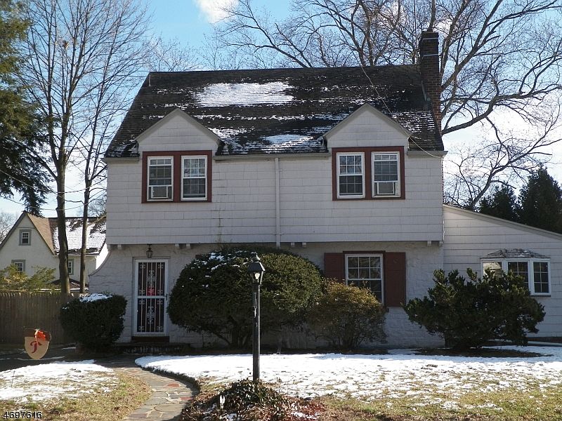 2nd image of 615 Hartridge Pl