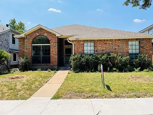 7709 Standish Cir Photo 1