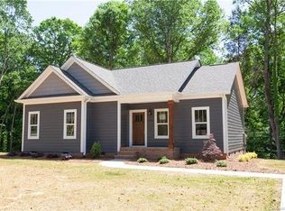 212 Paradise Dr, Belmont, NC 28012