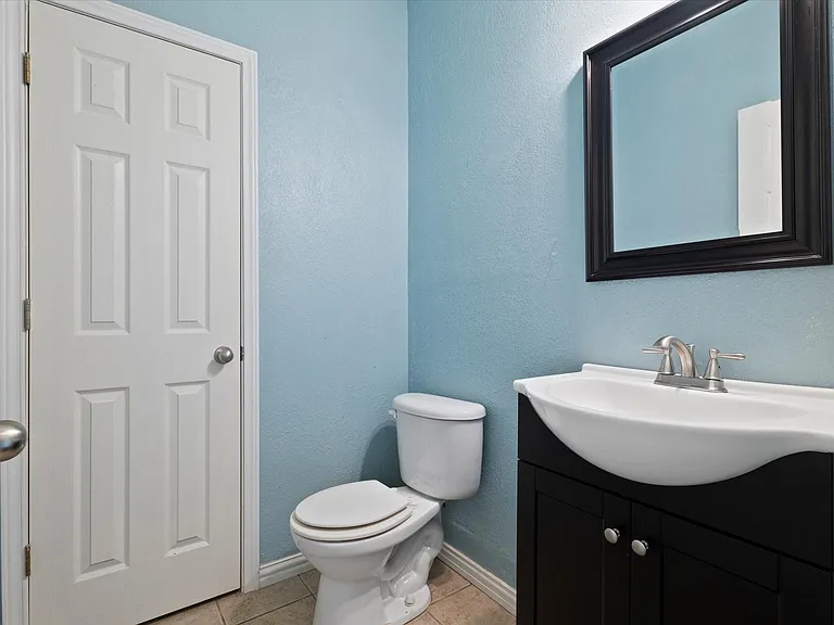 403 Connemara Trl — Photo 20