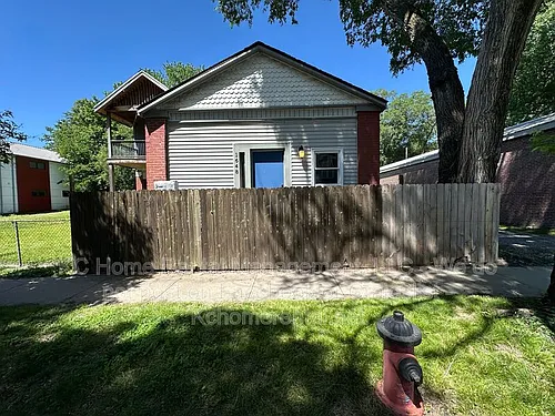 1648 Jefferson St Photo 1