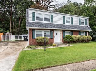 4606 Kentwood Ln, Woodbridge, VA 22193