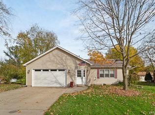 7S509 Rhodes St, Big Rock, IL 60511