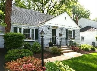 19 Iris Rd, Summit, NJ 07901