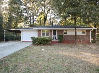 4833 Pinedale Dr, Forest Park, GA 30297