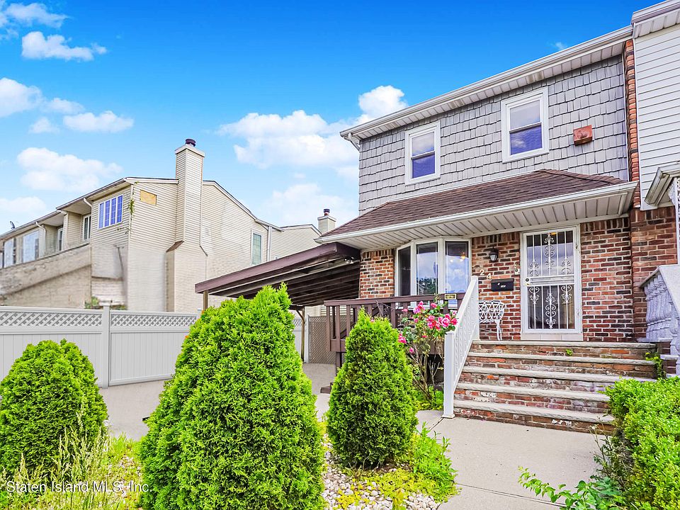 1st image of 24 Ladd Ave