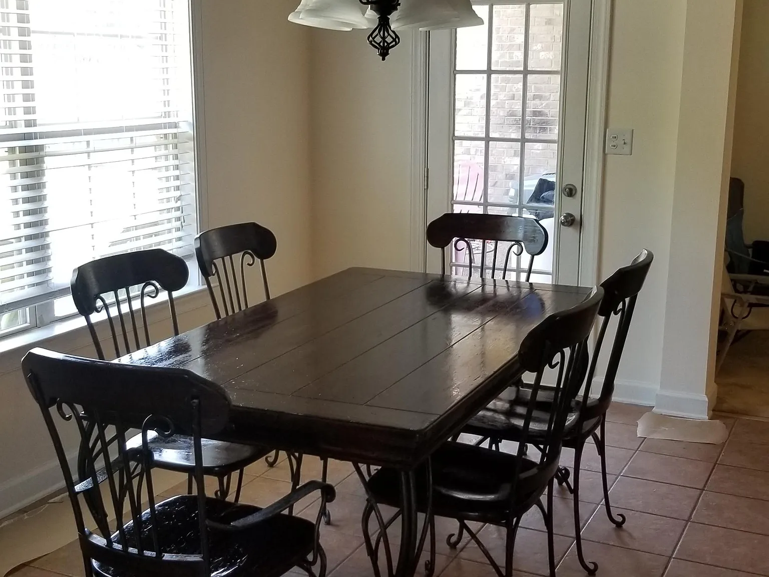 4 bed, 3.5 bath, 3200 sqft, $3,000 — Photo 2