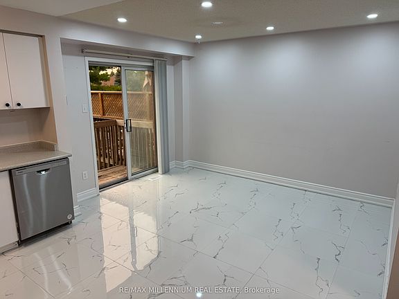 4th image of 229 Kelso Cres