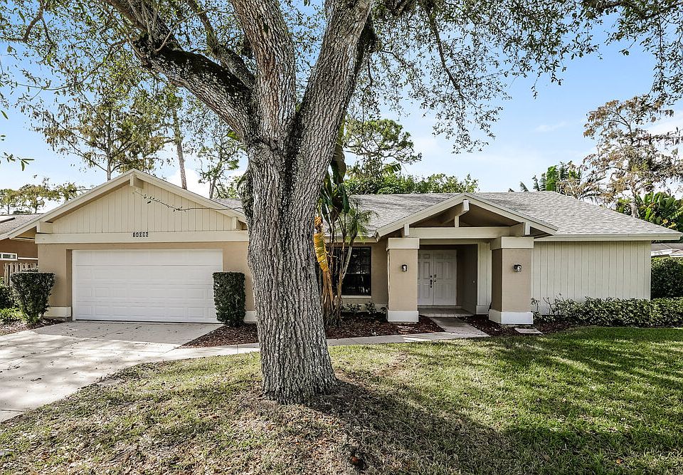1st image of 14096 Greentree Dr