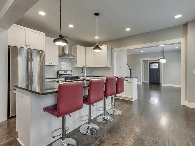 4608B Michigan Ave — Photo 10