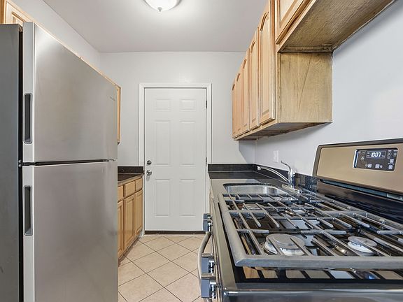 5th image of 7150 S Cornell Ave #1
