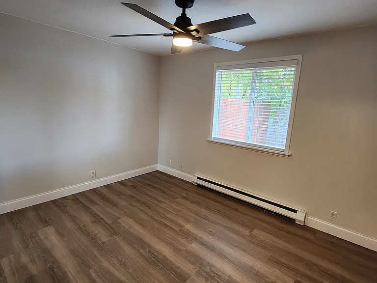 727 Rocky Road Dr — Photo 18