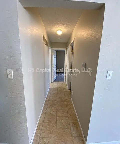 315 Hannah Dr — Photo 12