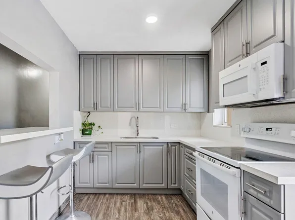 12070 N Miami Avenue, North Miami, FL 33168