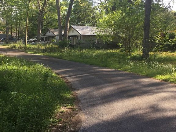 4th image of 126 French Creek Cir