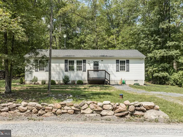 201 Fawn Dr, Winchester, VA 22602