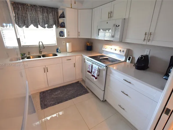 2750 Emory Dr E APT H, West Palm Beach, FL 33415