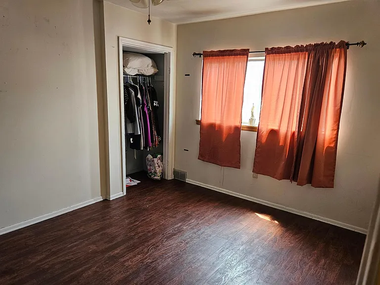 1727 Carey Way — Photo 7
