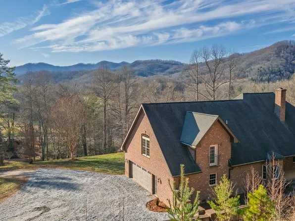 179 Bella Ln, Franklin, NC 28734