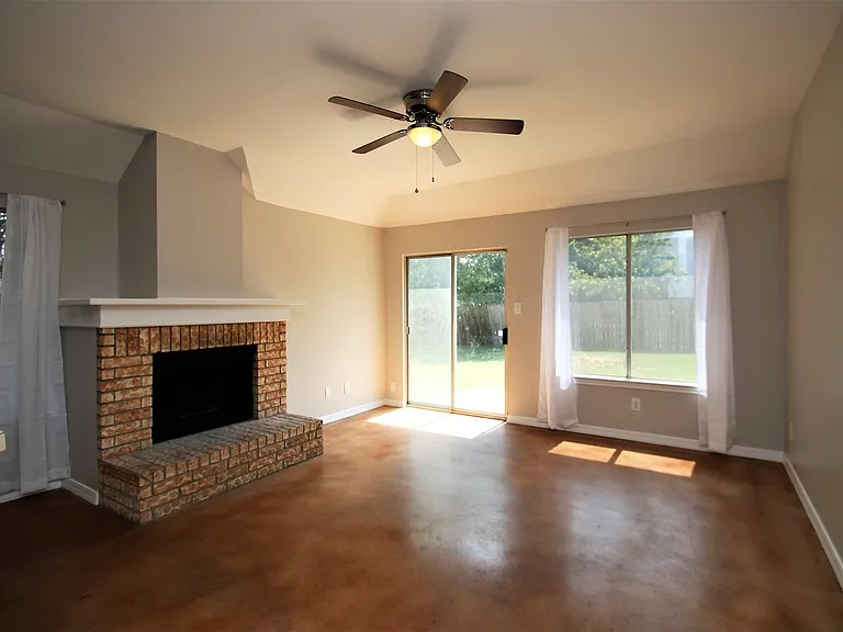 12400 Captain Hopkins Cv — Photo 9
