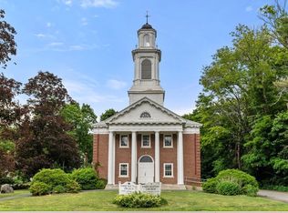 657 Boston Post Rd, Weston, MA 02493