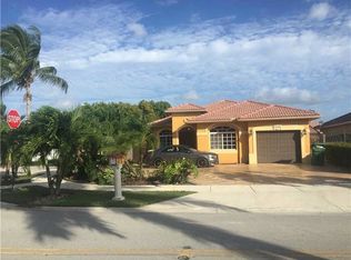 7789 NW 200th St, Hialeah, FL 33015