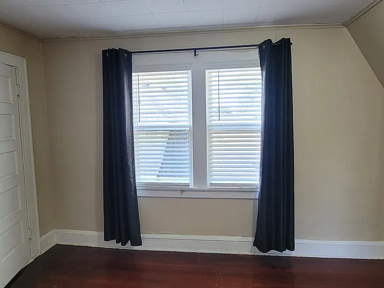 109 N Rose Blvd #3 — Photo 14