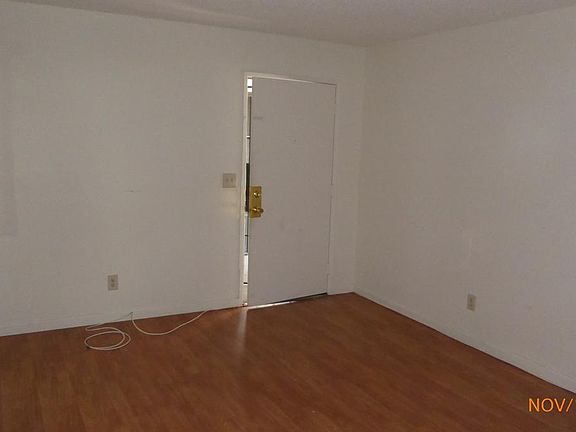 4th image of 11941 Runnymede St APT 8