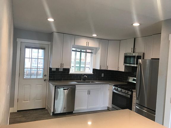 5th image of 958 Raleigh St