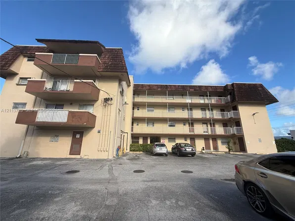 680 Miller Dr #W-401, Miami, FL 33166