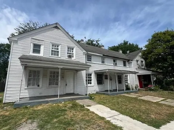 73 Decatur St, Portsmouth, VA 23702