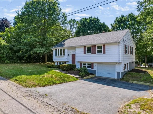 614 Bound Rd, Woonsocket, RI 02895