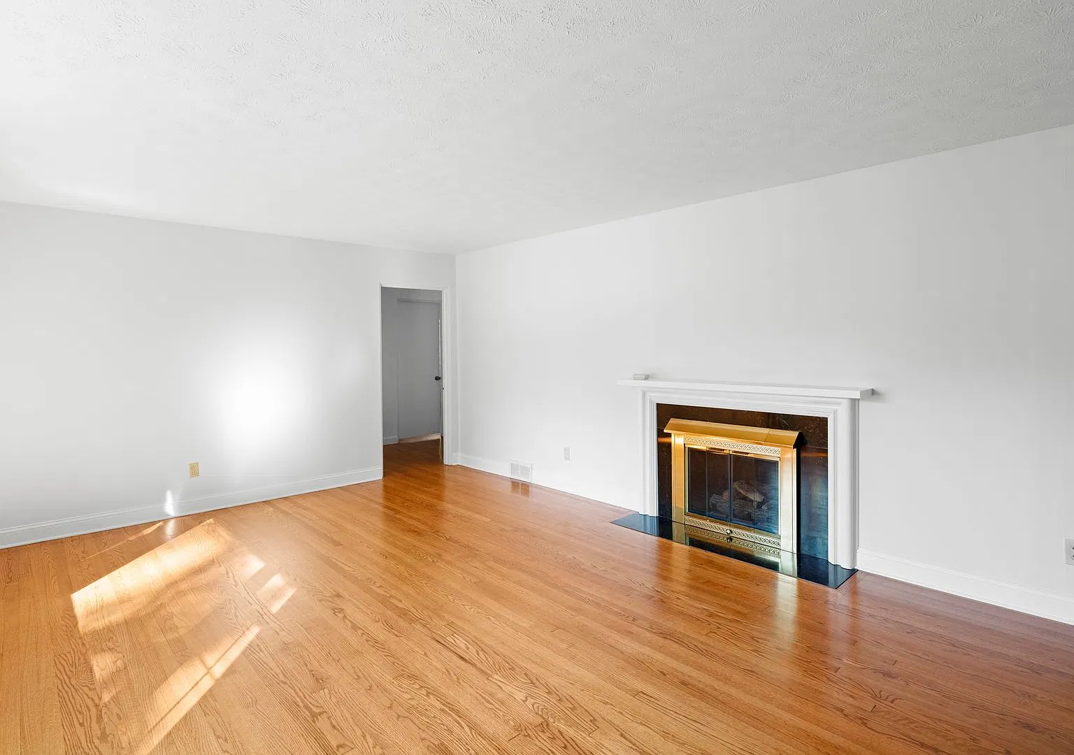 House in Wonderful Grove Park — Photo 4