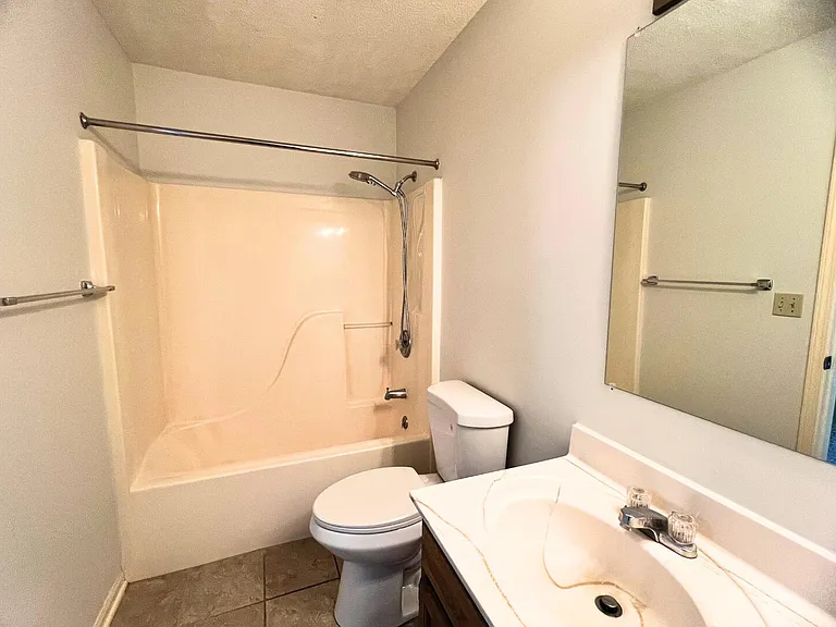 2509 Hollyhock Dr — Photo 24