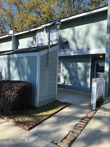 40 Phlox Dr Photo 1