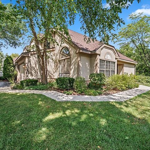 1st image of 147 Chatsworth Cir