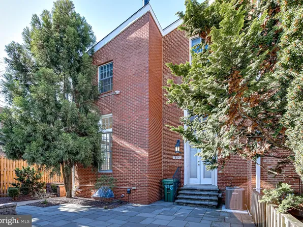 815 S Sharp St, Baltimore, MD 21230